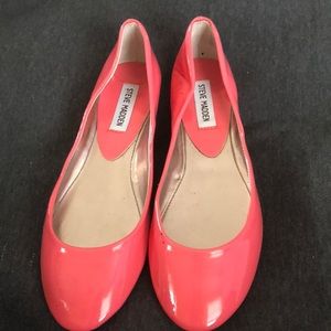 Steve Madden coral flats